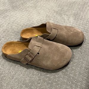 NWOT Boston Soft Footbed shoes